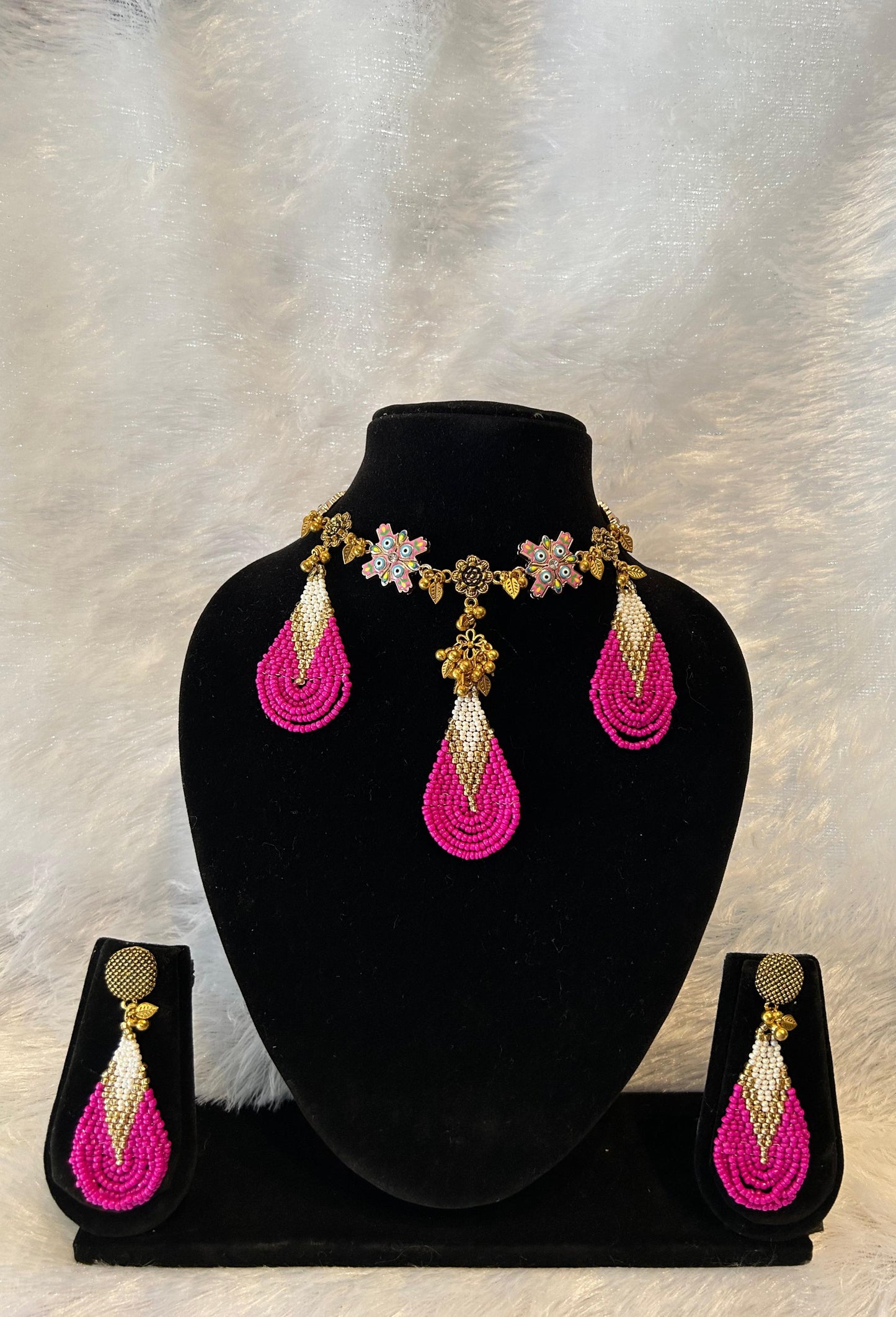 GULABI SHAN